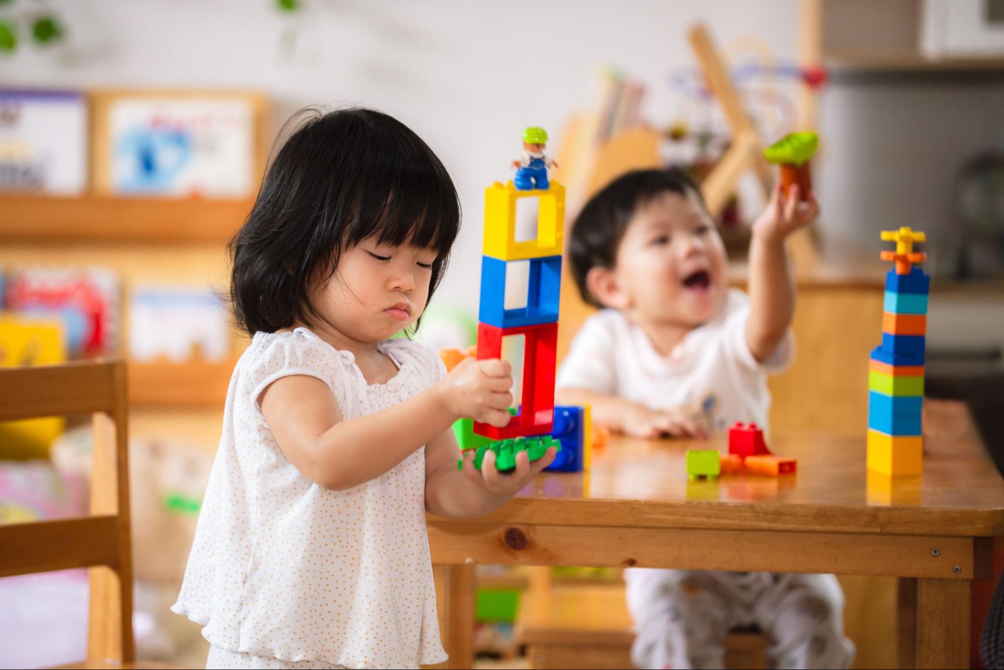 toddlers playing